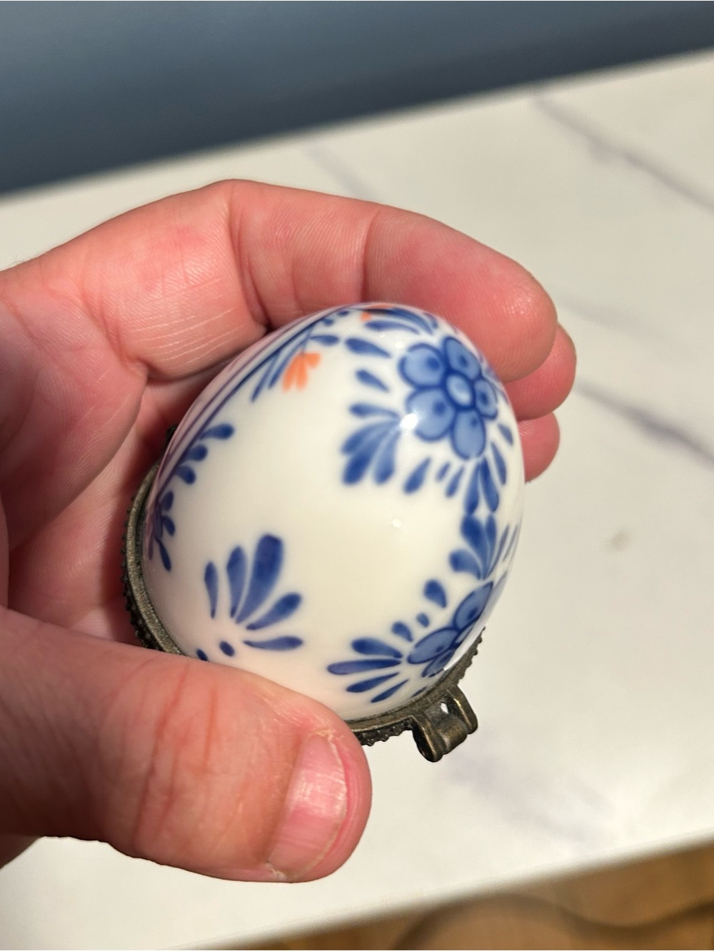 ⭐️ 5 for $25⭐️ Delft blue porcelain hinge trinket egg - Picture 6 of 11